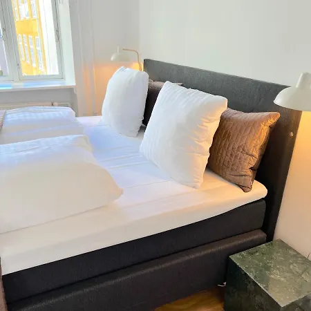 Apartment Amazing Near Tivoli Gardens & Hall Square Copenhagen