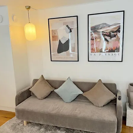 Апартаменты Amazing Near Tivoli Gardens & Hall Square *