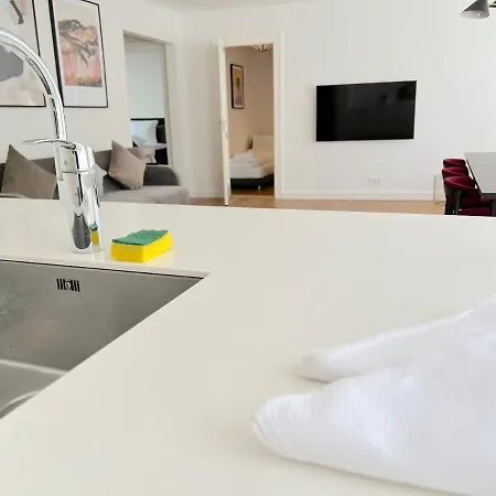 Apartment Amazing Near Tivoli Gardens & Hall Square Copenhagen