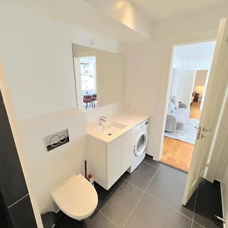 Apartment Amazing Near Tivoli Gardens & Hall Square *