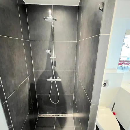 Amazing Near Tivoli Gardens & Hall Square * Копенгаген