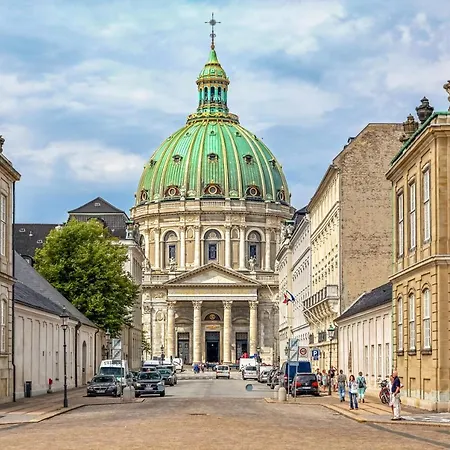 Amazing Near Tivoli Gardens & Hall Square * Copenhagen