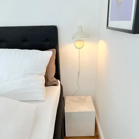 Amazing Near Tivoli Gardens & Hall Square Апартаменты Копенгаген