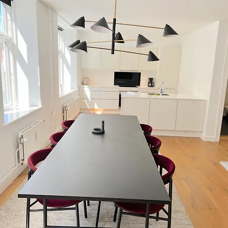 Amazing Near Tivoli Gardens & Hall Square * Copenhagen