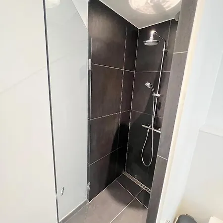 Amazing Near Tivoli Gardens & Hall Square 아파트